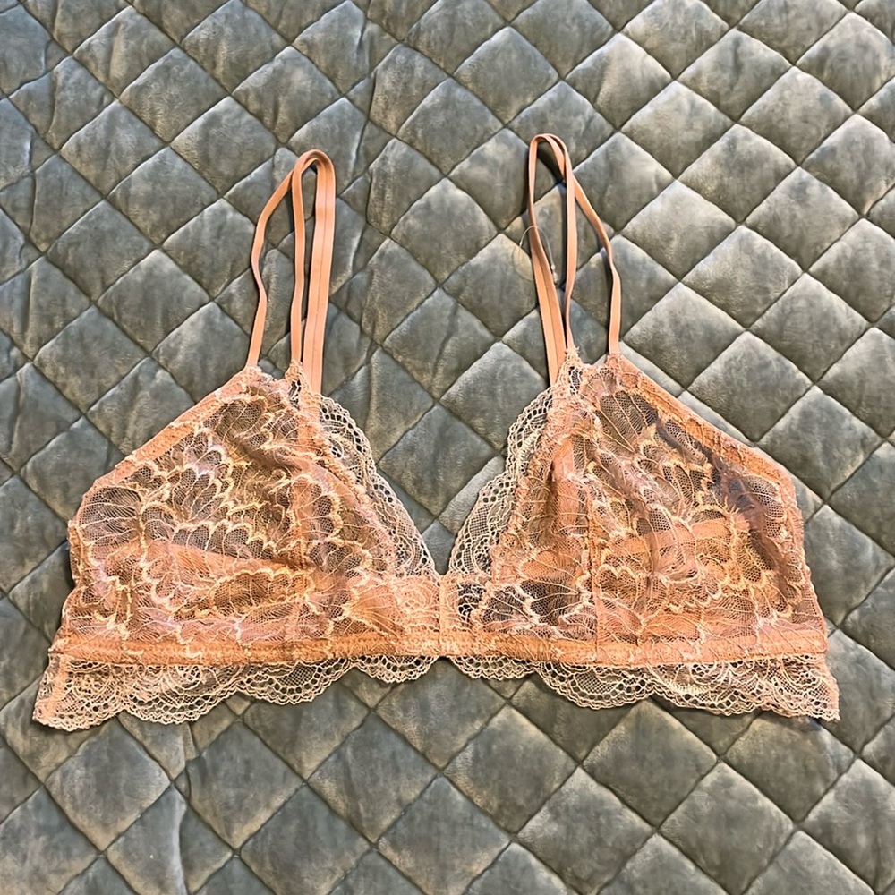 Natori Lace Wireless Bra
